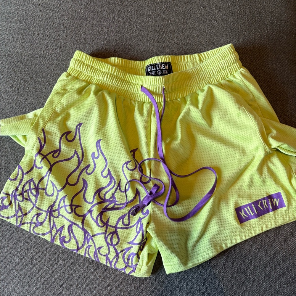 Kill Crew volt and purple flames shorts size L EUC